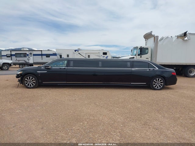 1LN6L9UK3H5607022 Lincoln Continental Livery