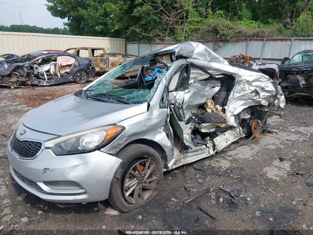 Продажа на аукционе авто 2015 Kia Forte Lx, vin: KNAFX4A62F5339948, номер лота: 45240168