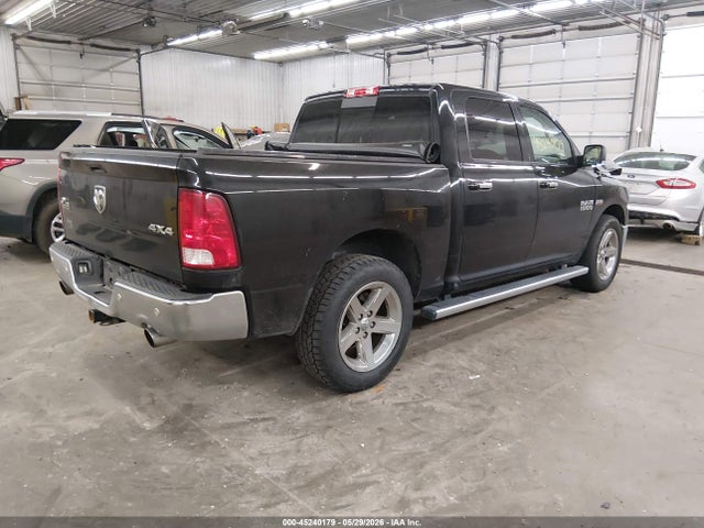 45240179 :رقم المزاد ، 3C6RR7LT0HG761475 vin ، 2017 Ram 1500 Big Horn  4x4 5'7 Box مزاد بيع