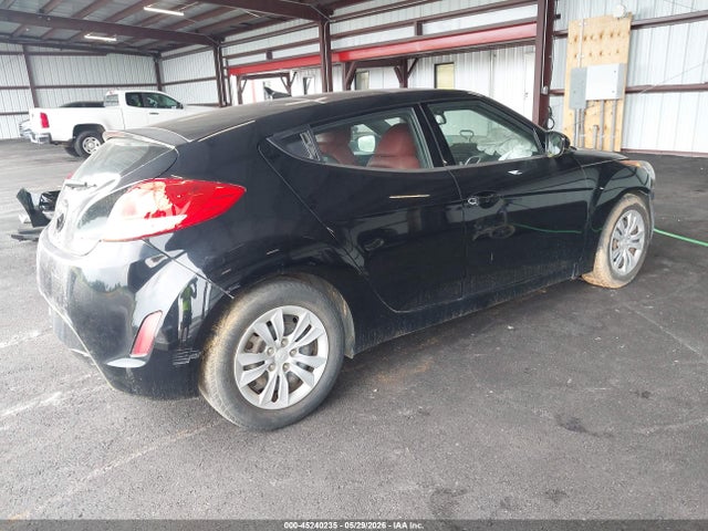 Aukcja sprzedaży 2012 Hyundai Veloster Base W/red/black, vin: KMHTC6AD0CU079638, numer aukcji: 45240235