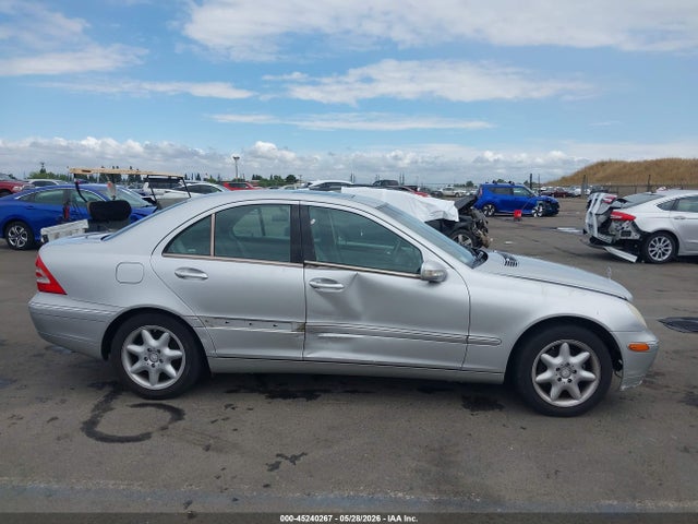 Продаж на аукціоні авто 2004 Mercedes-benz C 240, vin: WDBRF61J84F550631, номер лоту: 45240267