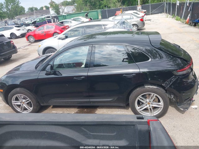 Продаж на аукціоні авто 2024 Porsche Macan T, vin: WP1AA2A53RLB05116, номер лоту: 45240284