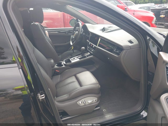 Продаж на аукціоні авто 2024 Porsche Macan T, vin: WP1AA2A53RLB05116, номер лоту: 45240284