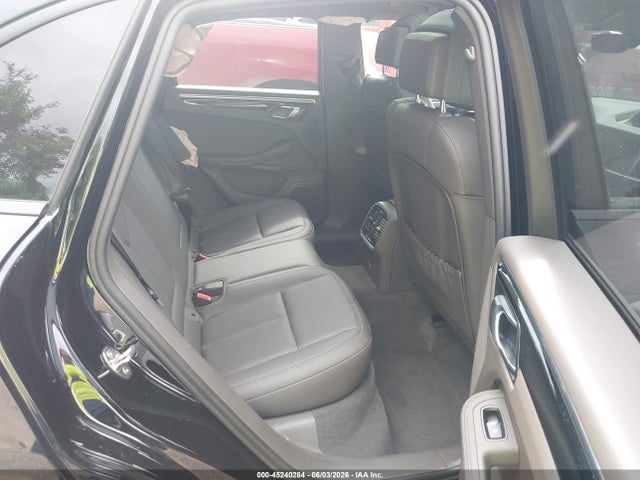 Продаж на аукціоні авто 2024 Porsche Macan T, vin: WP1AA2A53RLB05116, номер лоту: 45240284