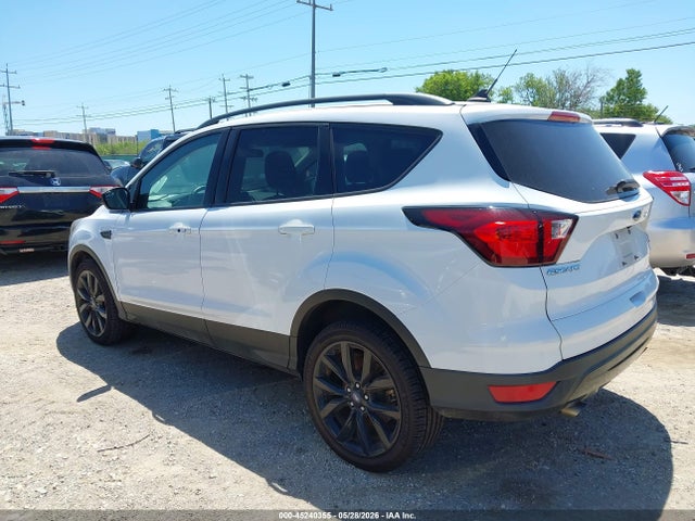2019 Ford Escape Se მანქანა იყიდება აუქციონზე, vin: 1FMCU9GD5KUB80405, აუქციონის ნომერი: 45240355