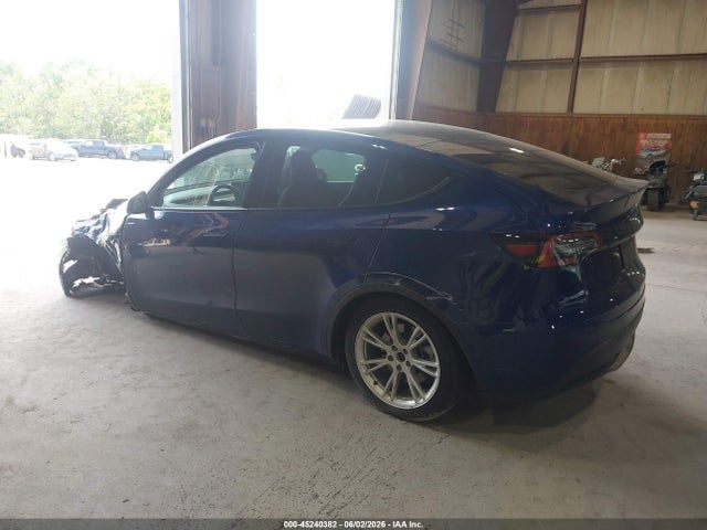 2022 Tesla Model Y Long Range Dual Motor All-wheel Drive მანქანა იყიდება აუქციონზე, vin: 7SAYGDEE9NF442605, აუქციონის ნომერი: 45240382