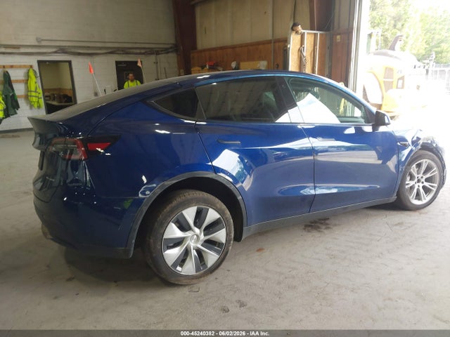 2022 Tesla Model Y Long Range Dual Motor All-wheel Drive მანქანა იყიდება აუქციონზე, vin: 7SAYGDEE9NF442605, აუქციონის ნომერი: 45240382