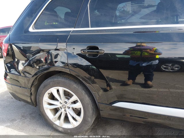 Продаж на аукціоні авто 2017 Audi Q7 3.0t Premium, vin: WA1LAAF78HD033413, номер лоту: 45240384