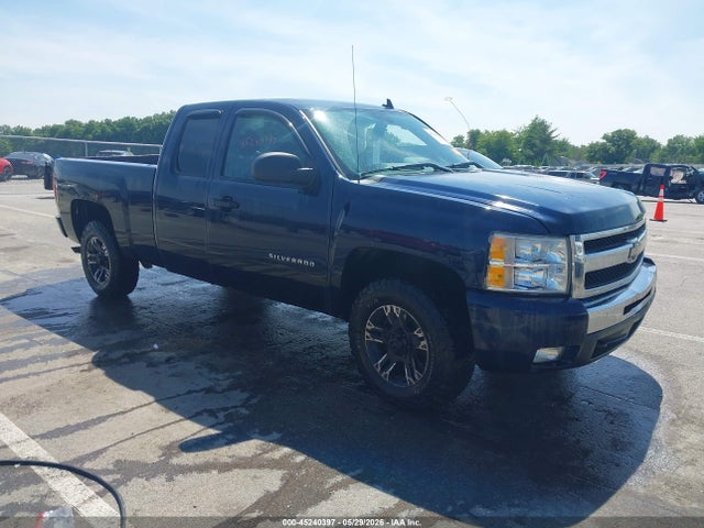 Auction sale of the 2011 Chevrolet Silverado 1500 Lt, vin: 1GCRKSE38BZ144507, lot number: 45240397
