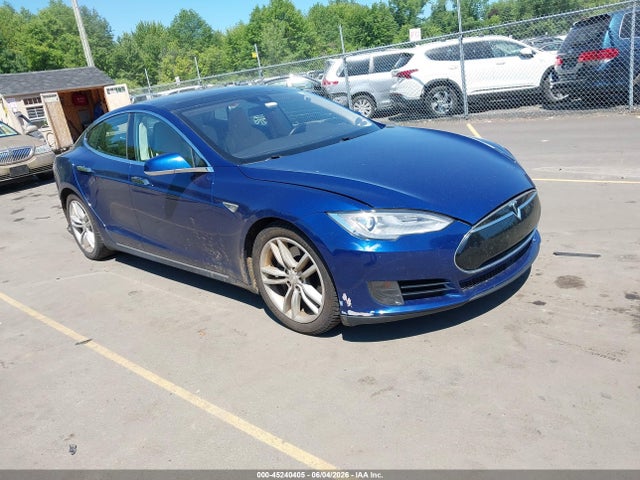 45240405 :رقم المزاد ، 5YJSA1S21FF096533 vin ، 2015 Tesla Model S 70d/85d/p85d مزاد بيع