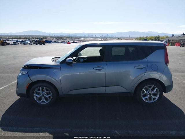 45240451 :رقم المزاد ، KNDJ23AU4N7814877 vin ، 2022 Kia Soul Lx مزاد بيع