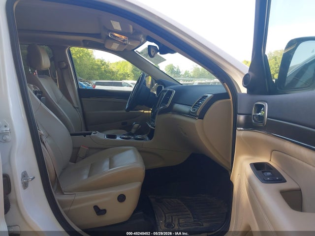 Продажа на аукционе авто 2017 Jeep Grand Cherokee Limited 4x2, vin: 1C4RJEBG5HC757188, номер лота: 45240452