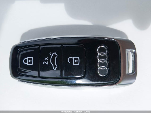 Продажа на аукционе авто 2021 Audi Q7 Premium Plus 45 Tfsi Quattro Tiptronic, vin: WA1LJAF74MD040093, номер лота: 45240456
