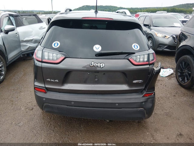 45240459 :رقم المزاد ، 1C4PJMLB4KD402728 vin ، 2019 Jeep Cherokee Latitude Plus 4x4 مزاد بيع
