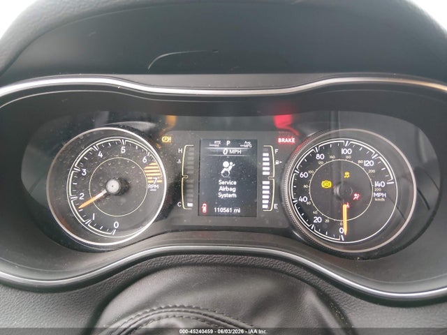 45240459 :رقم المزاد ، 1C4PJMLB4KD402728 vin ، 2019 Jeep Cherokee Latitude Plus 4x4 مزاد بيع