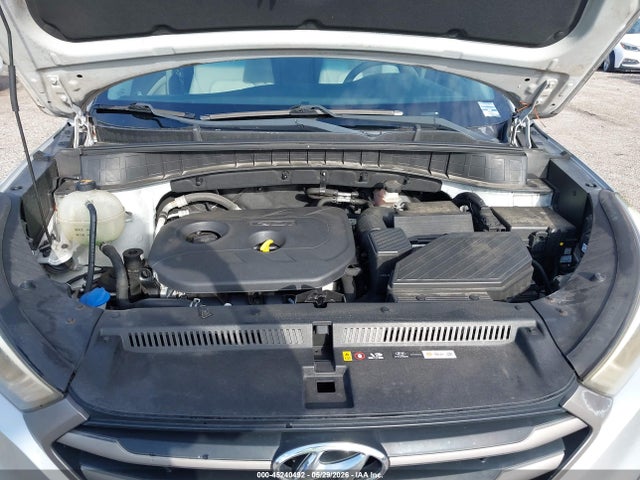 Продаж на аукціоні авто 2016 Hyundai Tucson Se, vin: KM8J33A45GU223857, номер лоту: 45240492