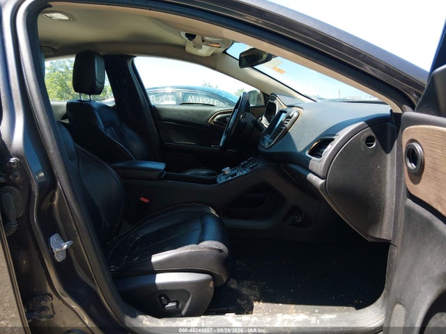 Продаж на аукціоні авто 2015 Chrysler 200 C, vin: 1C3CCCCB5FN565749, номер лоту: 45240507