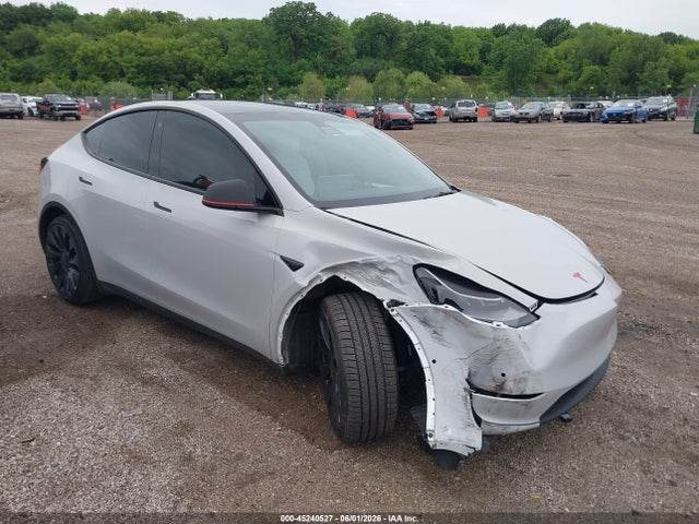 Tesla Model Y Performance Dual Motor All-wheel Drive 2023 7SAYGDEF1PF590677 zdjęcie główne