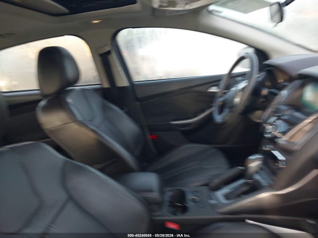 Продаж на аукціоні авто 2014 Ford Focus Titanium, vin: 1FADP3J24EL422654, номер лоту: 45240585