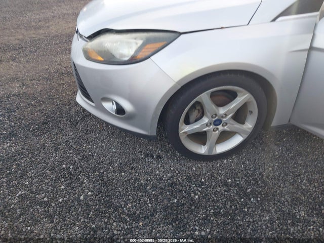 Продаж на аукціоні авто 2014 Ford Focus Titanium, vin: 1FADP3J24EL422654, номер лоту: 45240585