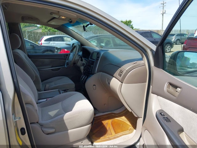 45240645 :رقم المزاد ، 5TDZK23C17S077695 vin ، 2007 Toyota Sienna Le مزاد بيع