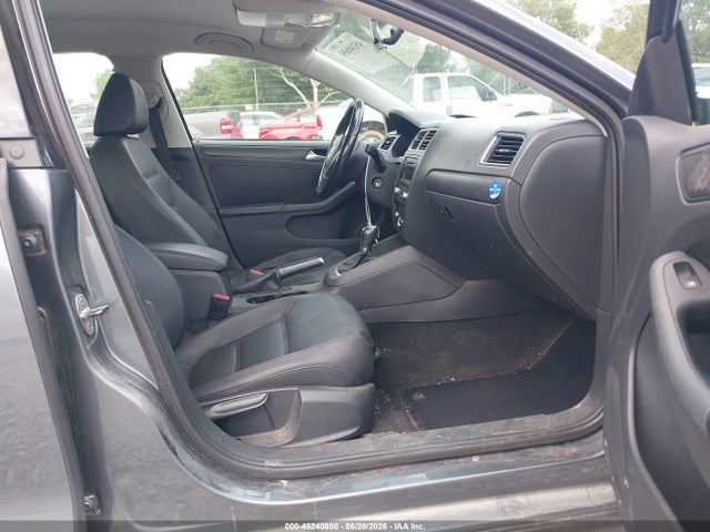 45240650 :رقم المزاد ، 3VWDX7AJ7CM417062 vin ، 2012 Volkswagen Jetta 2.5l Se مزاد بيع