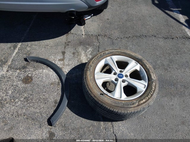 1FMCU9GX1EUD09593 Ford ESCAPE SE