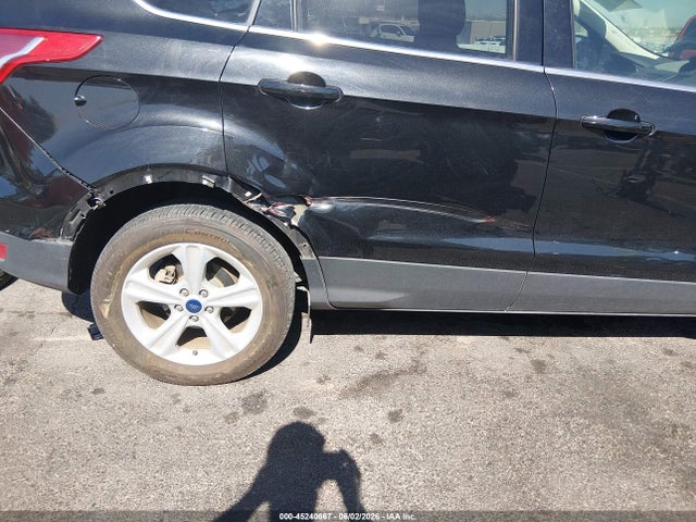 1FMCU9GX1EUD09593 Ford ESCAPE SE