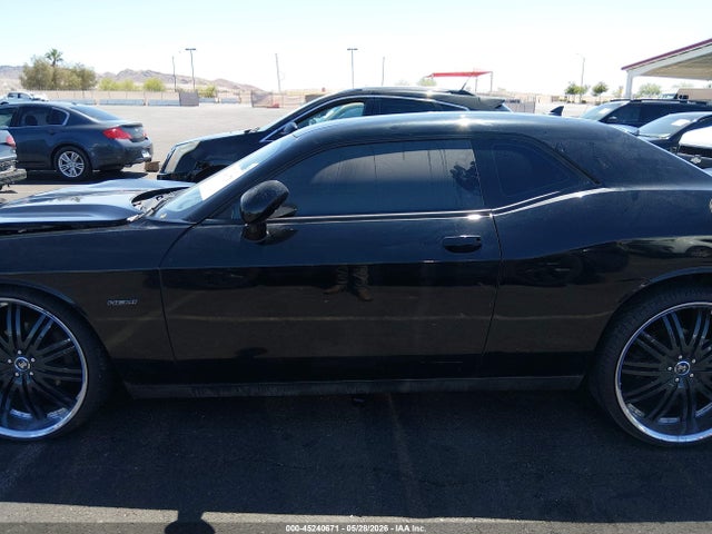 2C3CDZAT7FH783034 Dodge Challenger R/t