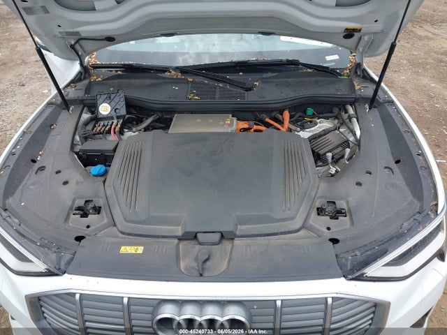 Audi E-tron Premium Quattro 2021 WA1AAAGE1MB003034 Image 10
