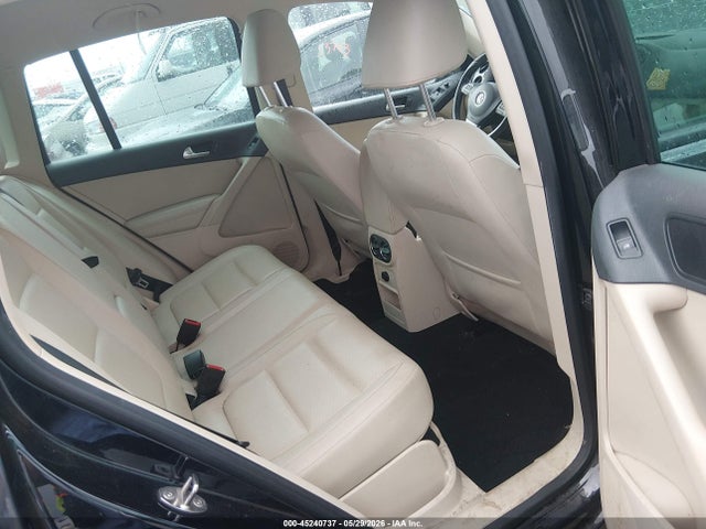 45240737 :رقم المزاد ، WVGBV3AX7EW553171 vin ، 2014 Volkswagen Tiguan Se مزاد بيع