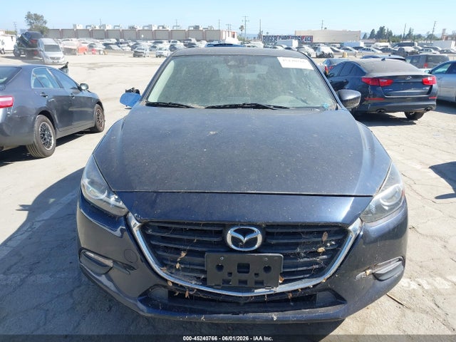 Продаж на аукціоні авто 2018 Mazda Mazda3 Touring, vin: 3MZBN1L30JM220689, номер лоту: 45240766