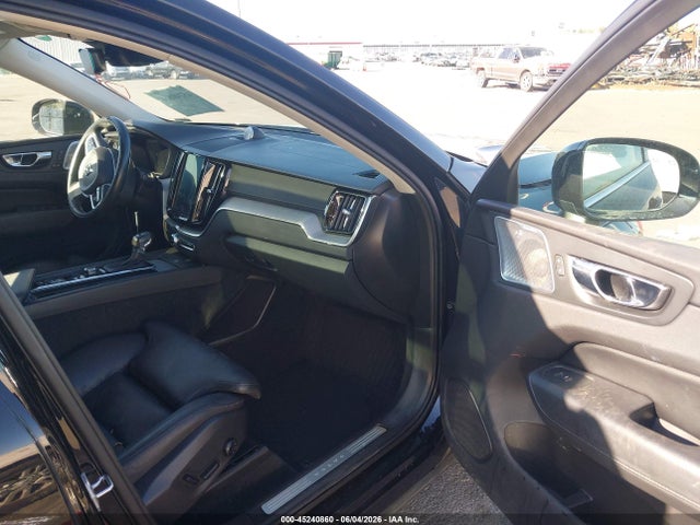 YV4A22RL2J1042184 Volvo Xc60 T6 Inscription