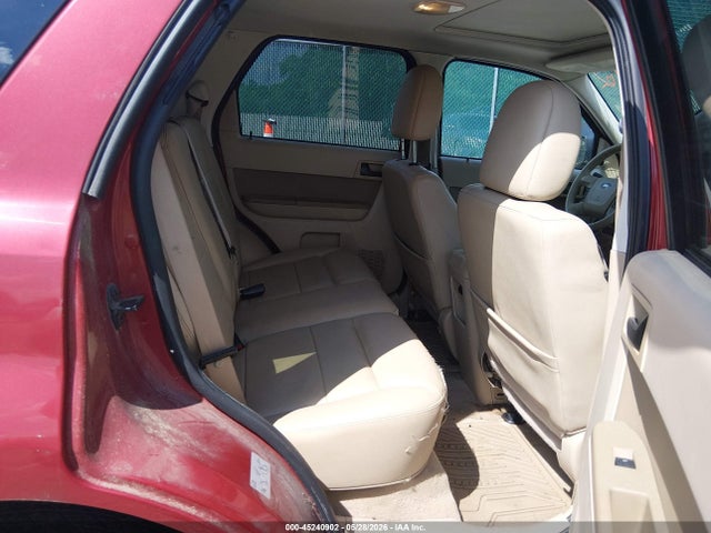 45240902 :رقم المزاد ، 1FMCU0D78BKA38989 vin ، 2011 Ford Escape Xlt مزاد بيع