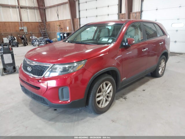 Продажа на аукционе авто 2015 Kia Sorento Lx, vin: 5XYKTCA67FG624093, номер лота: 45240962