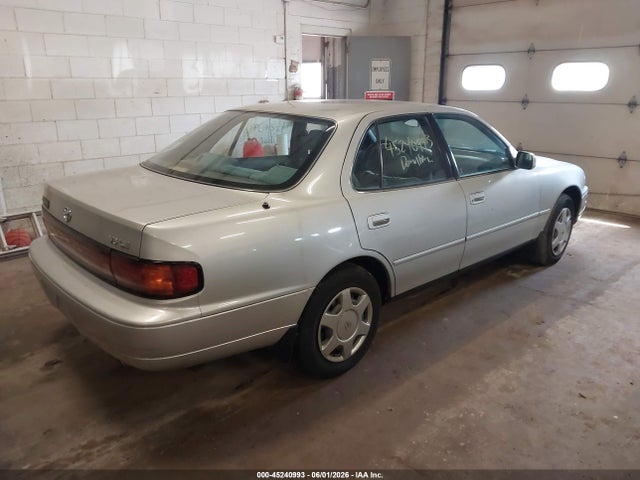 Aukcja sprzedaży 1992 Toyota Camry Le, vin: 4T1VK12E6NU025978, numer aukcji: 45240993