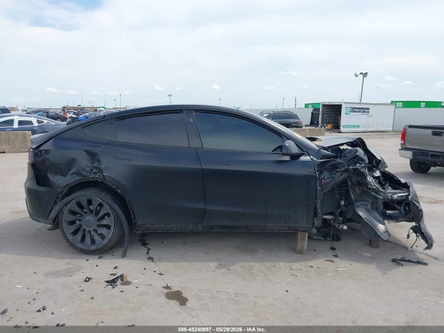 Продажа на аукционе авто 2023 Tesla Model Y Awd/long Range Dual Motor All-wheel Drive, vin: 7SAYGAEE7PF874000, номер лота: 45240997