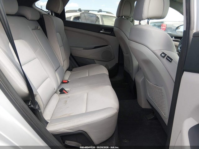 Продаж на аукціоні авто 2018 Hyundai Tucson Sel, vin: KM8J3CA42JU717259, номер лоту: 45241026