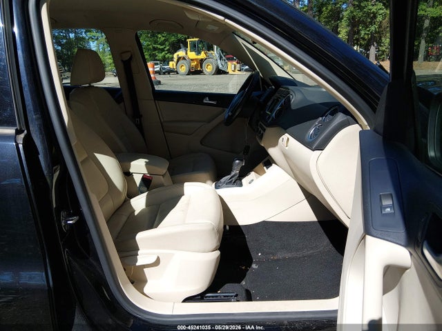 Aukcja sprzedaży 2016 Volkswagen Tiguan S, vin: WVGBV7AX4GW550321, numer aukcji: 45241035