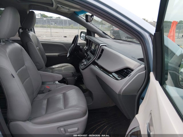 Продаж на аукціоні авто 2016 Toyota Sienna Xle 8 Passenger, vin: 5TDYK3DC9GS700027, номер лоту: 45241037