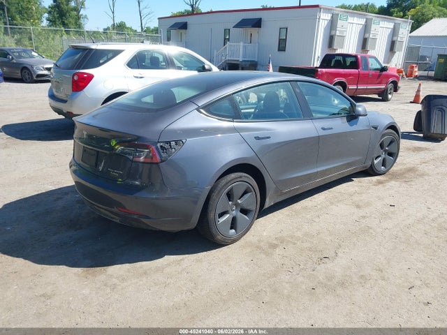 Tesla Model 3 Long Range Dual Motor All-wheel Drive 2022 5YJ3E1EB8NF239996 Image 4