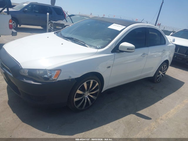 Mitsubishi LANCER GT 2015 JA32U8FW7FU006014 Image 2