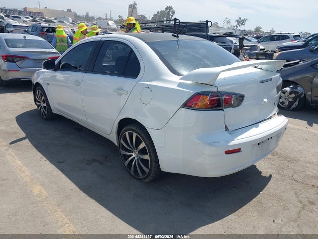 Mitsubishi LANCER GT 2015 JA32U8FW7FU006014 Image 3