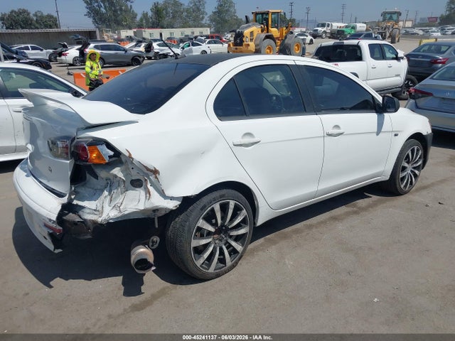 Mitsubishi LANCER GT 2015 JA32U8FW7FU006014 Image 4