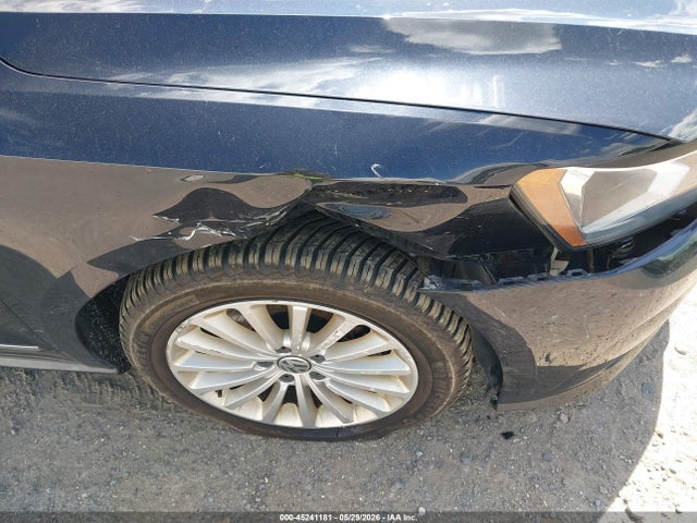 Aukcja sprzedaży 2017 Volkswagen Passat 1.8t Se, vin: 1VWBT7A3XHC012519, numer aukcji: 45241181