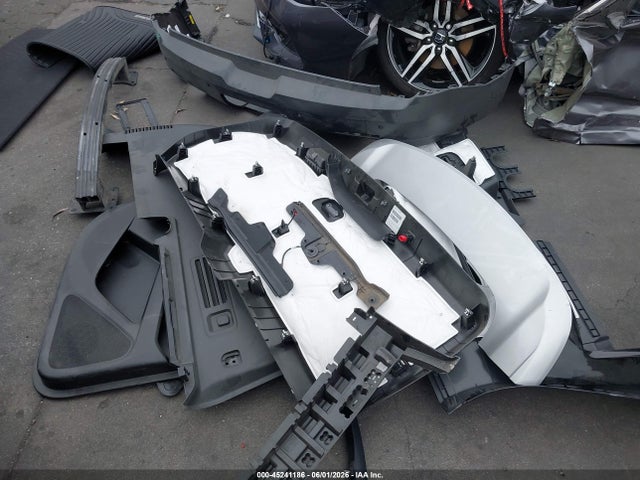 Продажа на аукционе авто 2020 Chevrolet Traverse Fwd Lt Cloth, vin: 1GNERGKW7LJ266658, номер лота: 45241186