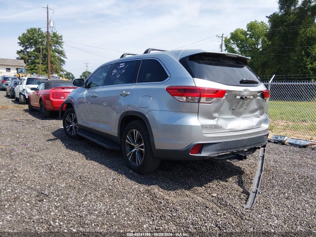 2019 Toyota Highlander Le მანქანა იყიდება აუქციონზე, vin: 5TDZARFH1KS061167, აუქციონის ნომერი: 45241190