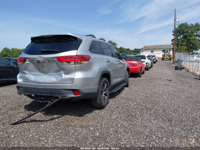 2019 Toyota Highlander Le მანქანა იყიდება აუქციონზე, vin: 5TDZARFH1KS061167, აუქციონის ნომერი: 45241190