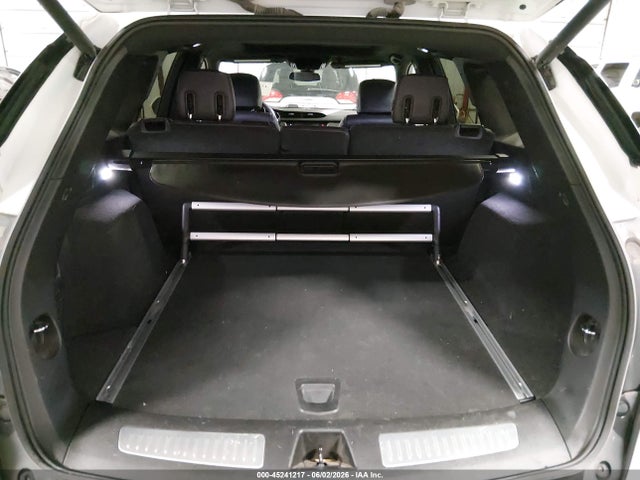 45241217 :رقم المزاد ، 1GYKNDRS7HZ288039 vin ، 2017 Cadillac Xt5 Luxury مزاد بيع