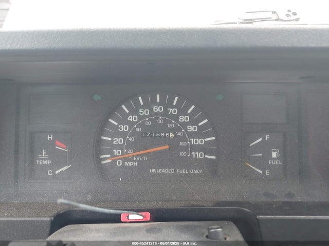 1985 Toyota Pickup 1/2 Ton Rn55 მანქანა იყიდება აუქციონზე, vin: JT4RN55R9F0110146, აუქციონის ნომერი: 45241218